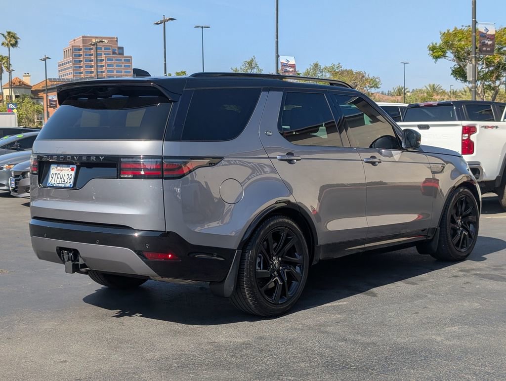 Used 2025 Land Rover Discovery Dynamic SE AWD/4WD image 12