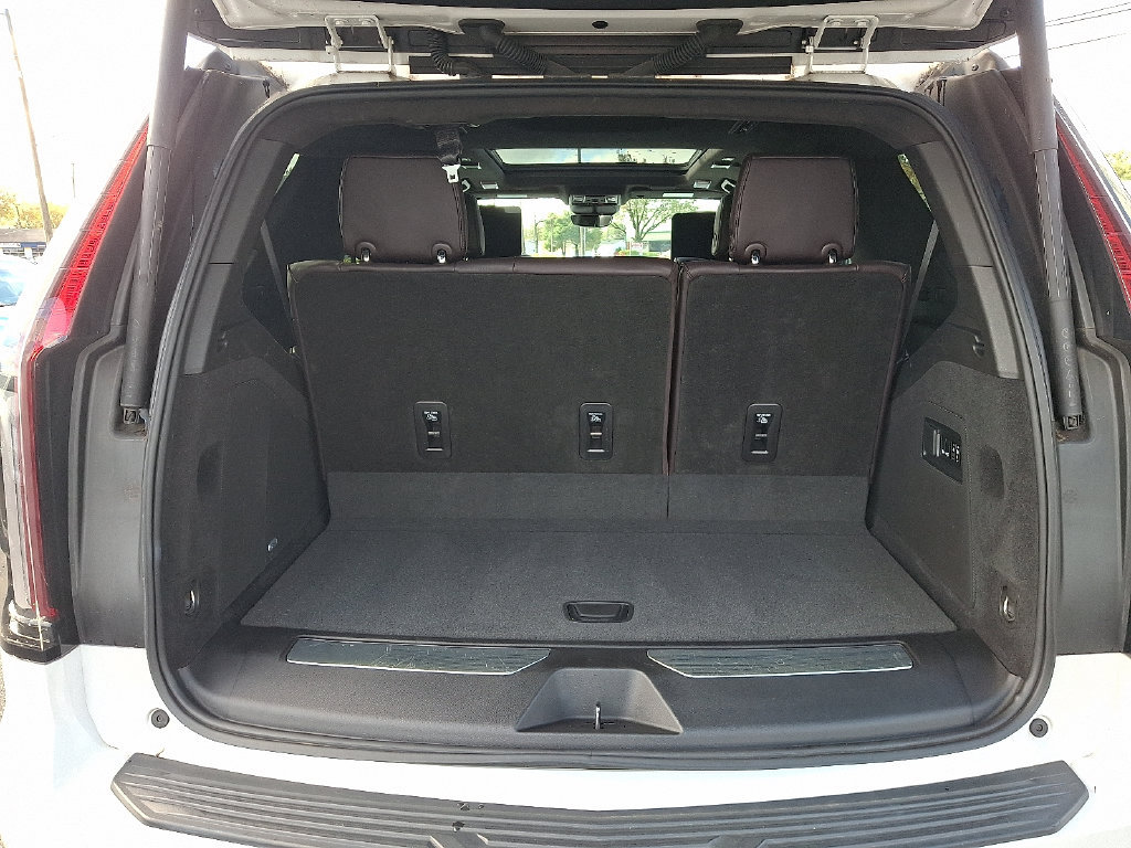 Certified 2022 Cadillac Escalade Sport Platinum w/ LPO, ONYX Package AWD/4WD image 33