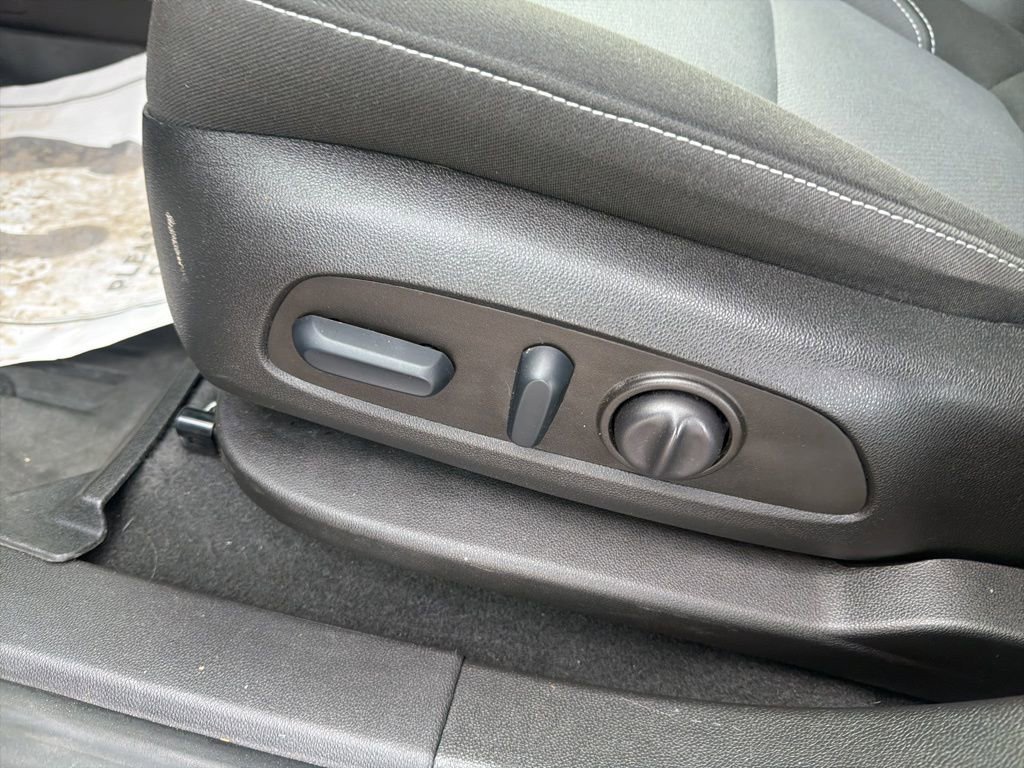 Used 2023 Chevrolet Blazer LT w/ Driver Confidence Package image 12