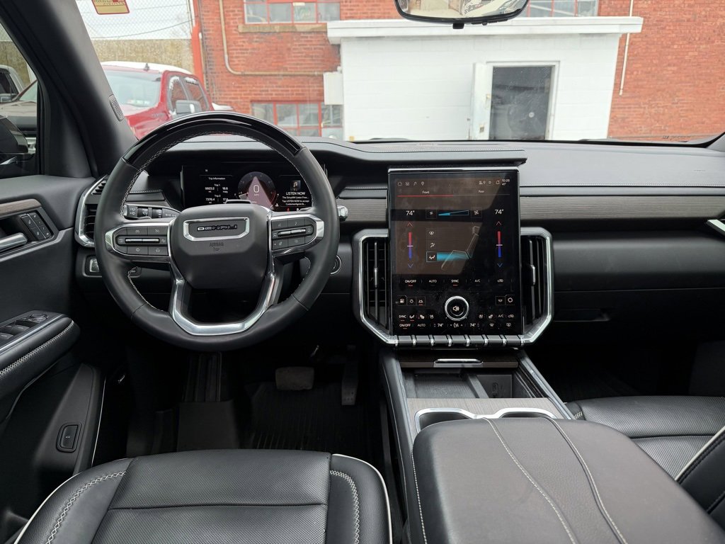 Used 2024 GMC Acadia Denali w/ Super Cruise Package image 25