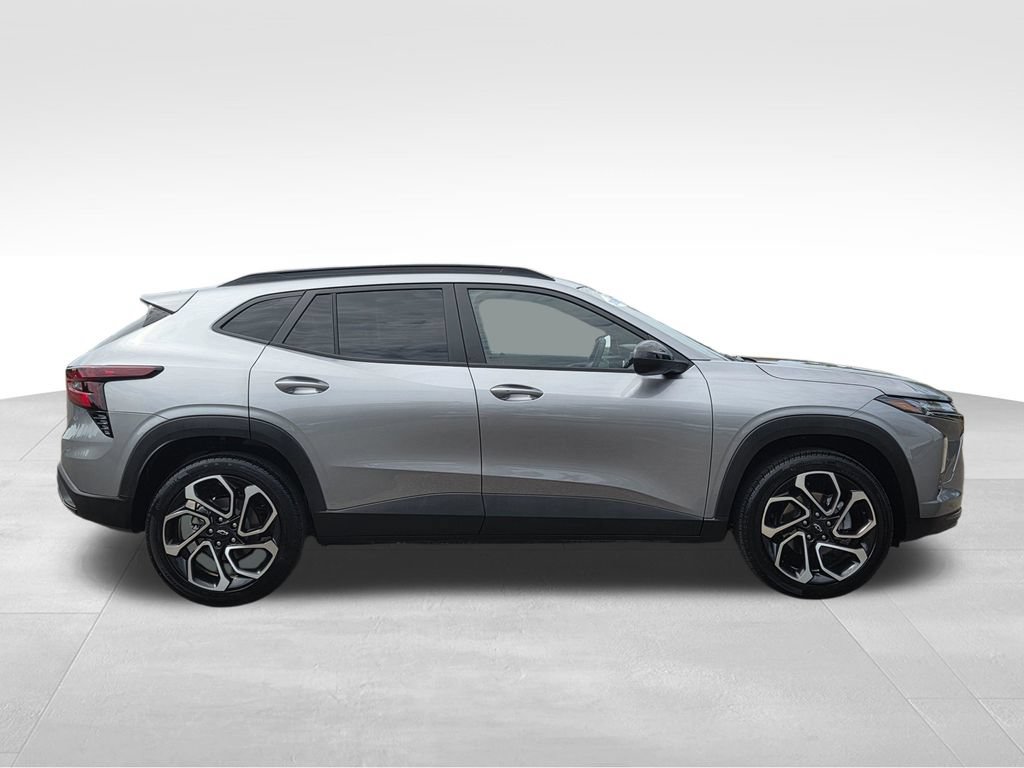 New 2026 Chevrolet Trax RS w/ Driver Confidence Package FWD image 5