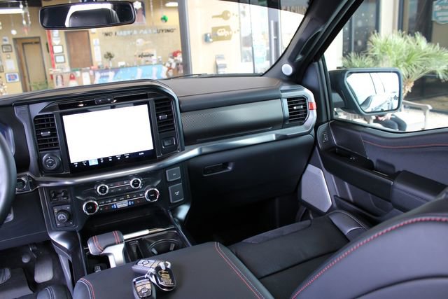 Used 2025 Ford F150 Raptor image 17