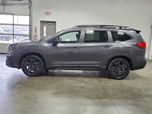 Used 2025 Subaru Ascent Onyx Edition image 7