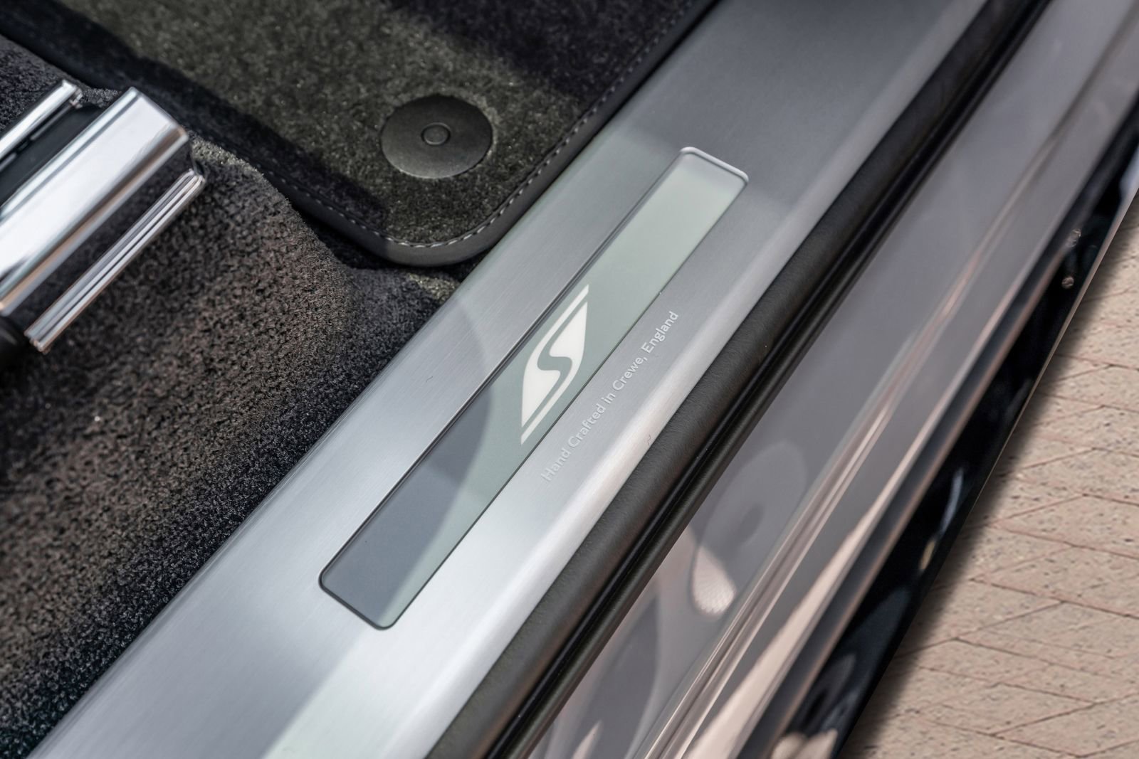 New 2025 Bentley Bentayga image 46