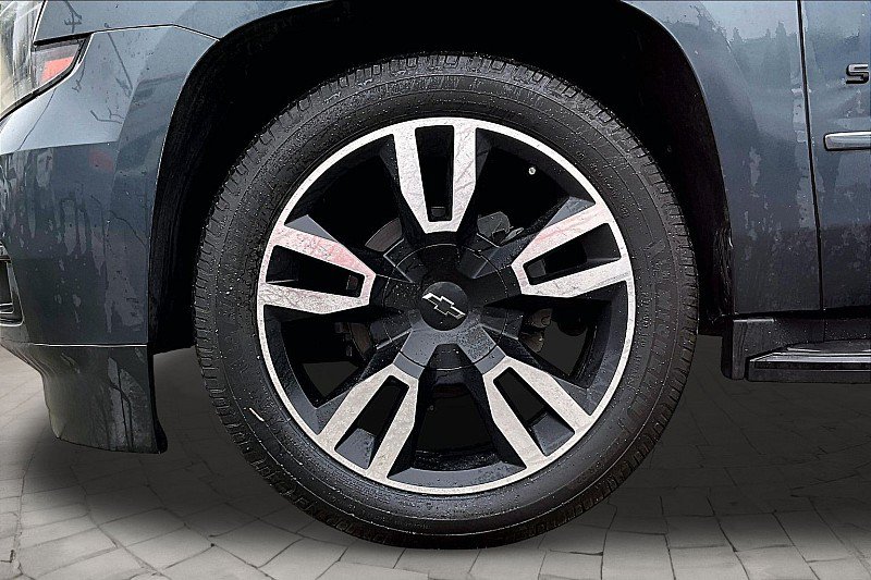 Used 2019 Chevrolet Suburban Premier w/ RST 6.2L Performance Edition RWD image 16