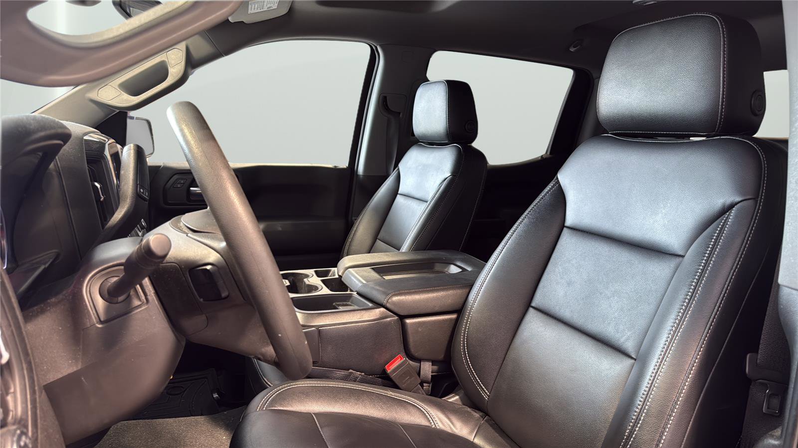 Used 2021 Chevrolet Silverado 1500 Custom w/ Safety Confidence Package AWD/4WD image 10