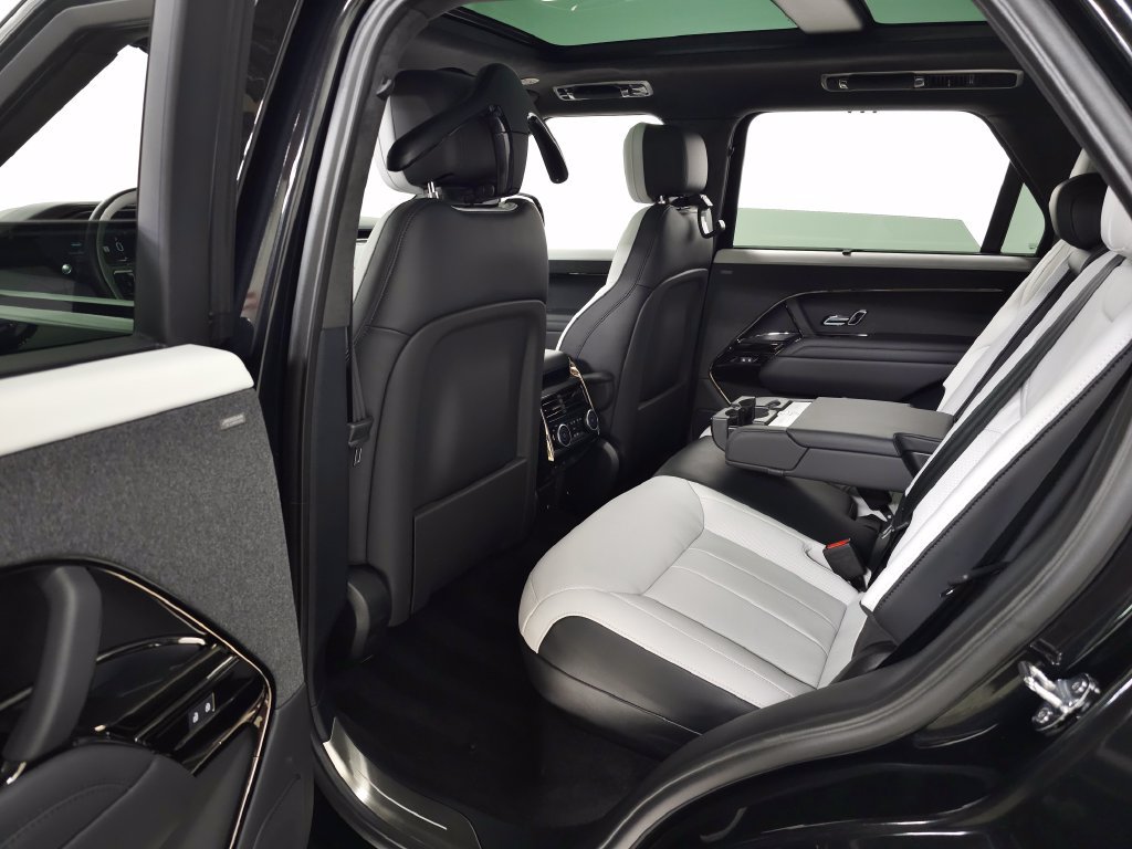 Certified 2025 Land Rover Range Rover Sport Autobiography AWD/4WD image 43