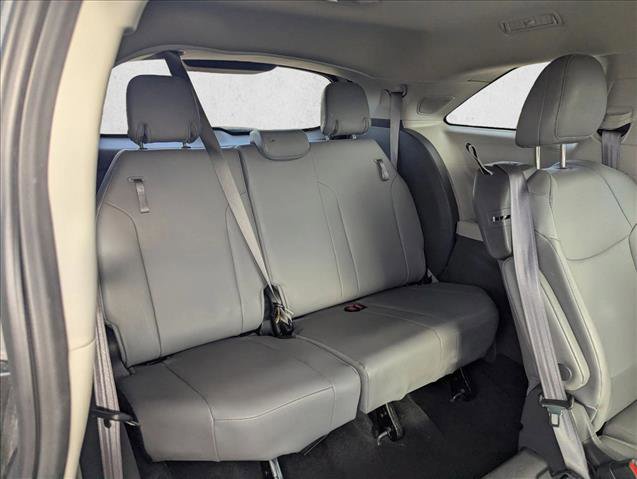 Used 2021 Toyota Sienna XLE w/ XLE Plus Package image 20