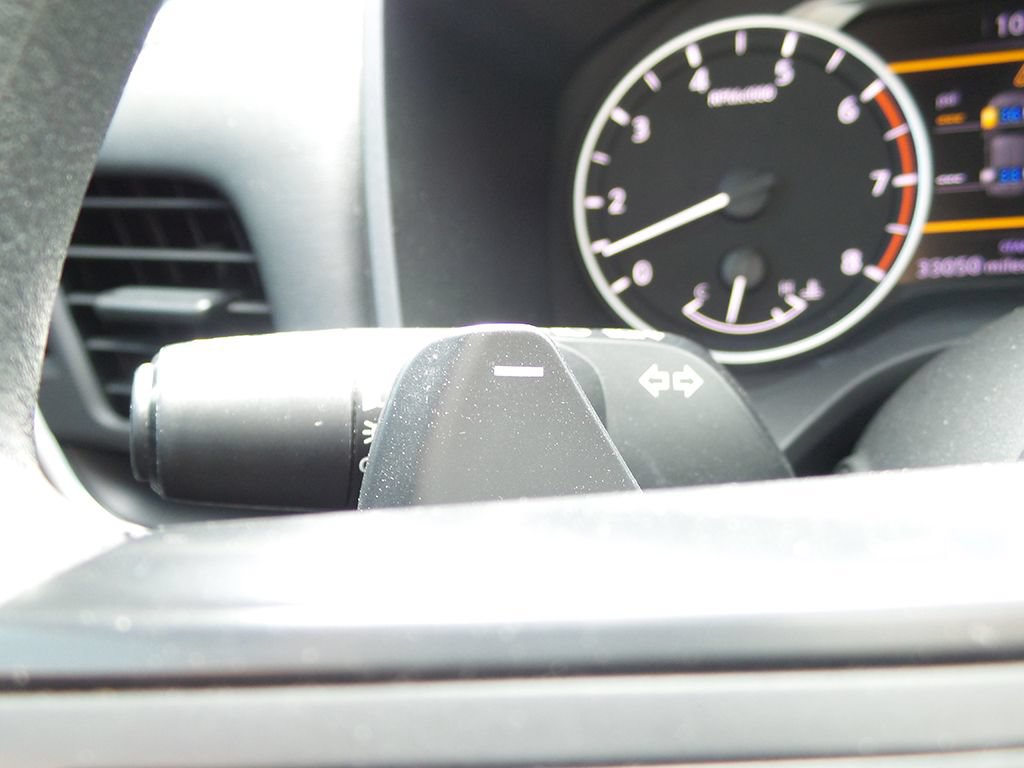 Used 2024 Nissan Rogue S FWD image 37