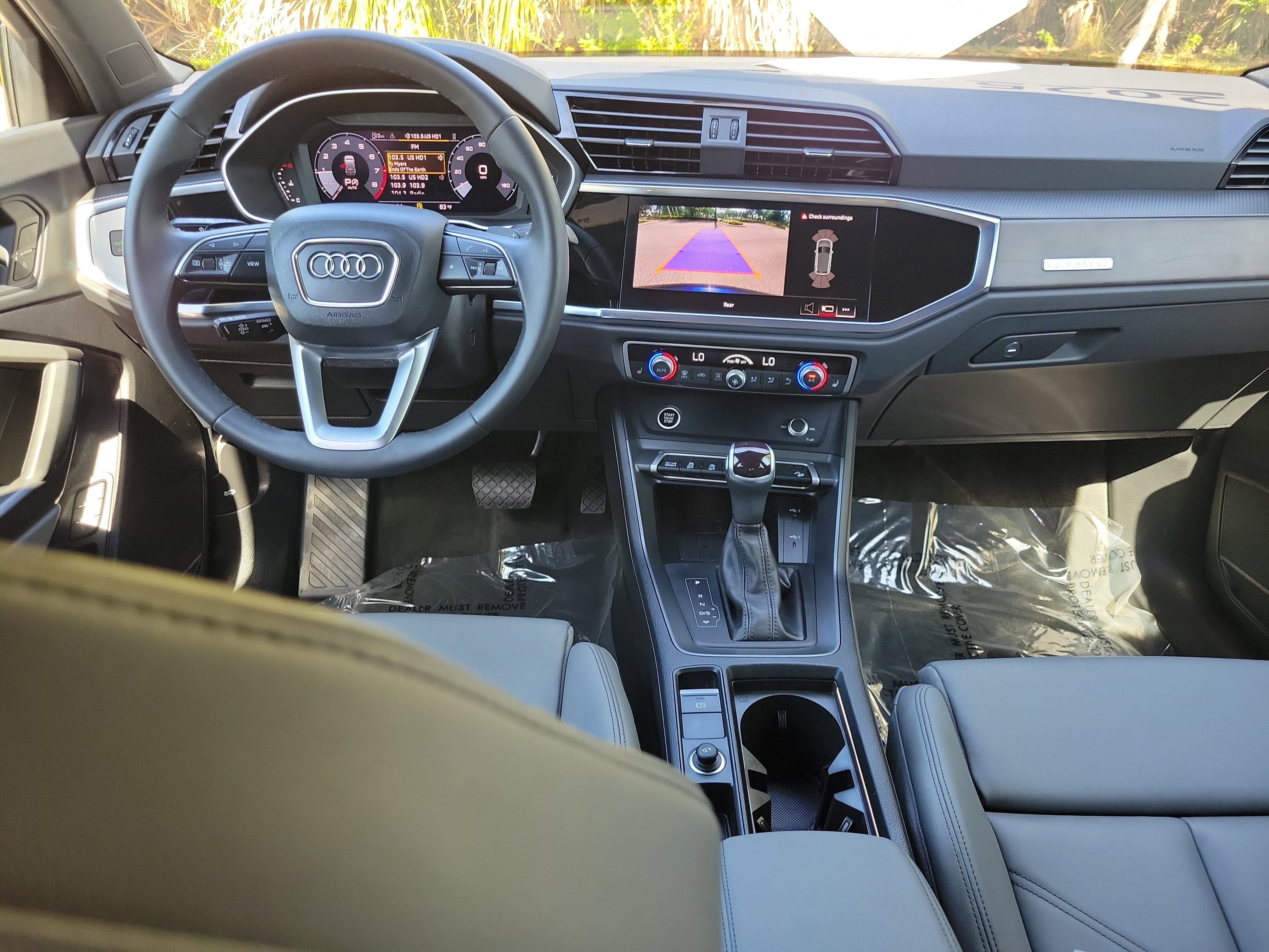 Used 2025 Audi Q3 2.0T Premium w/ Convenience Package image 13