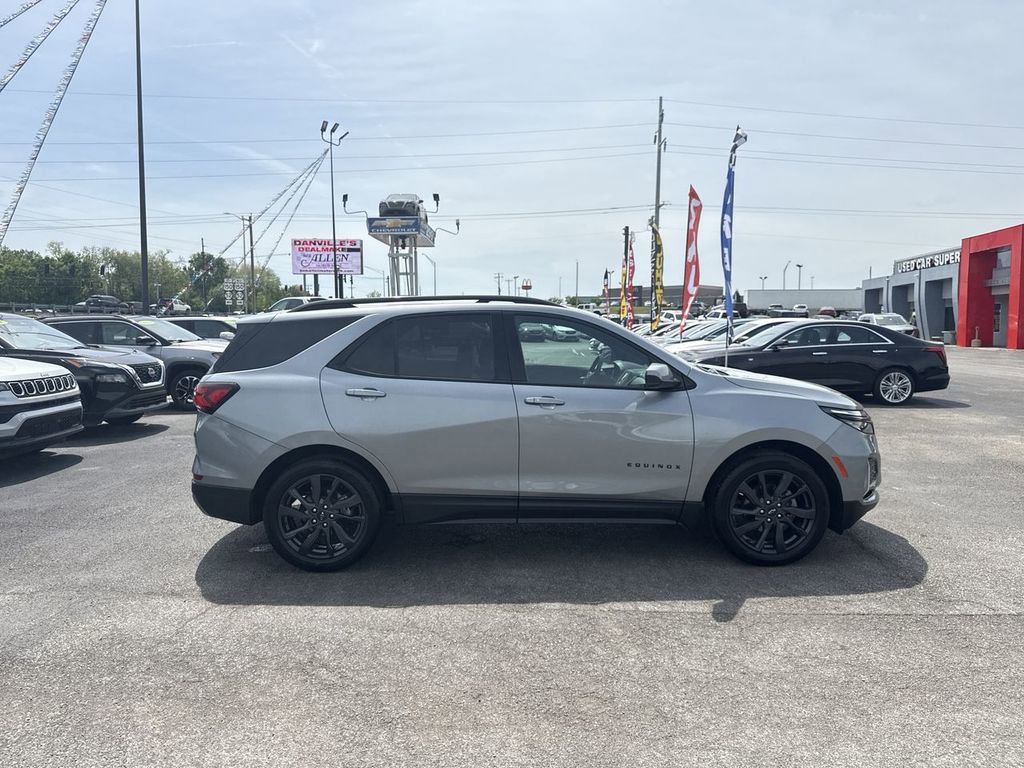 Used 2024 Chevrolet Equinox RS w/ LPO, Floor Liner Package FWD image 14