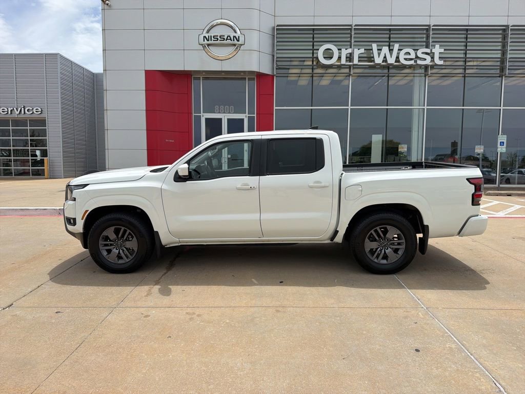 Used 2025 Nissan Frontier SV w/ SV Convenience Package RWD image 2