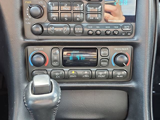 Used 2004 Chevrolet Corvette Convertible w/ Preferred Equipment Group image 22