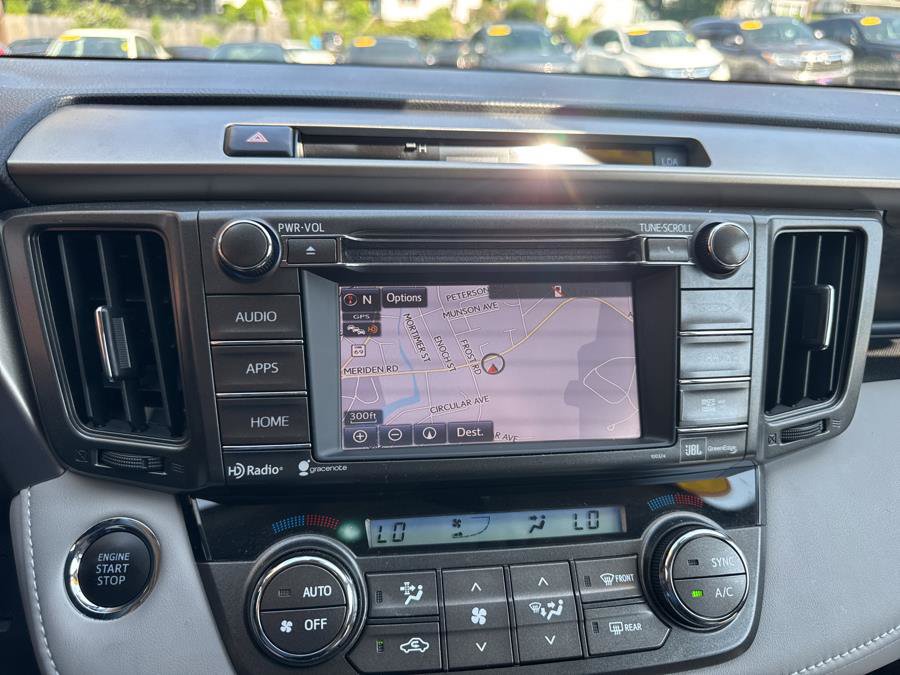 Used 2015 Toyota RAV4 Limited image 24