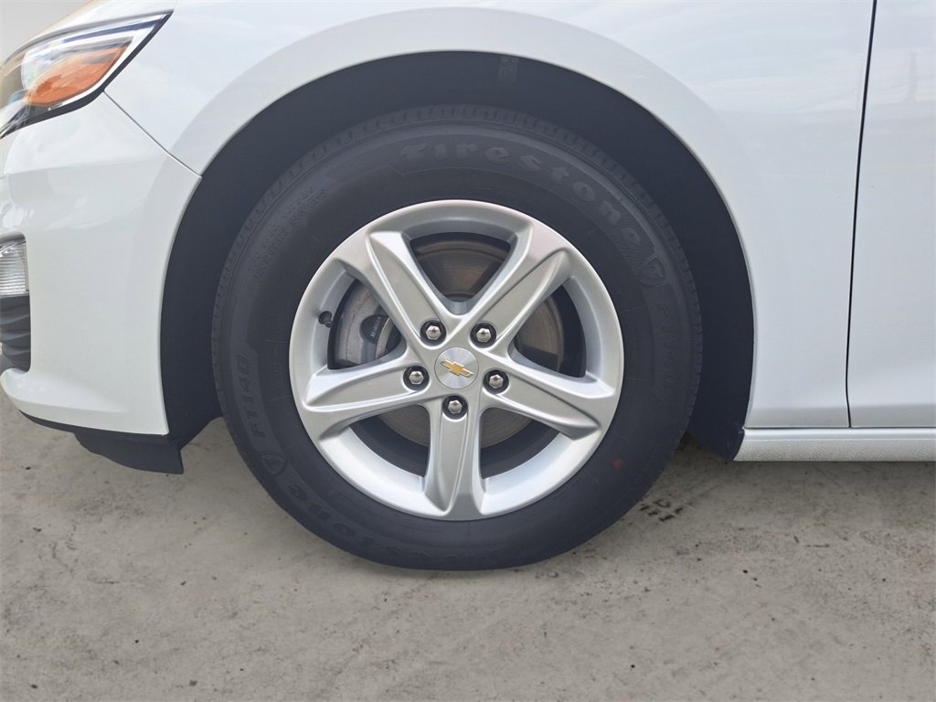 Used 2023 Chevrolet Malibu LS w/ Driver Confidence Package image 14