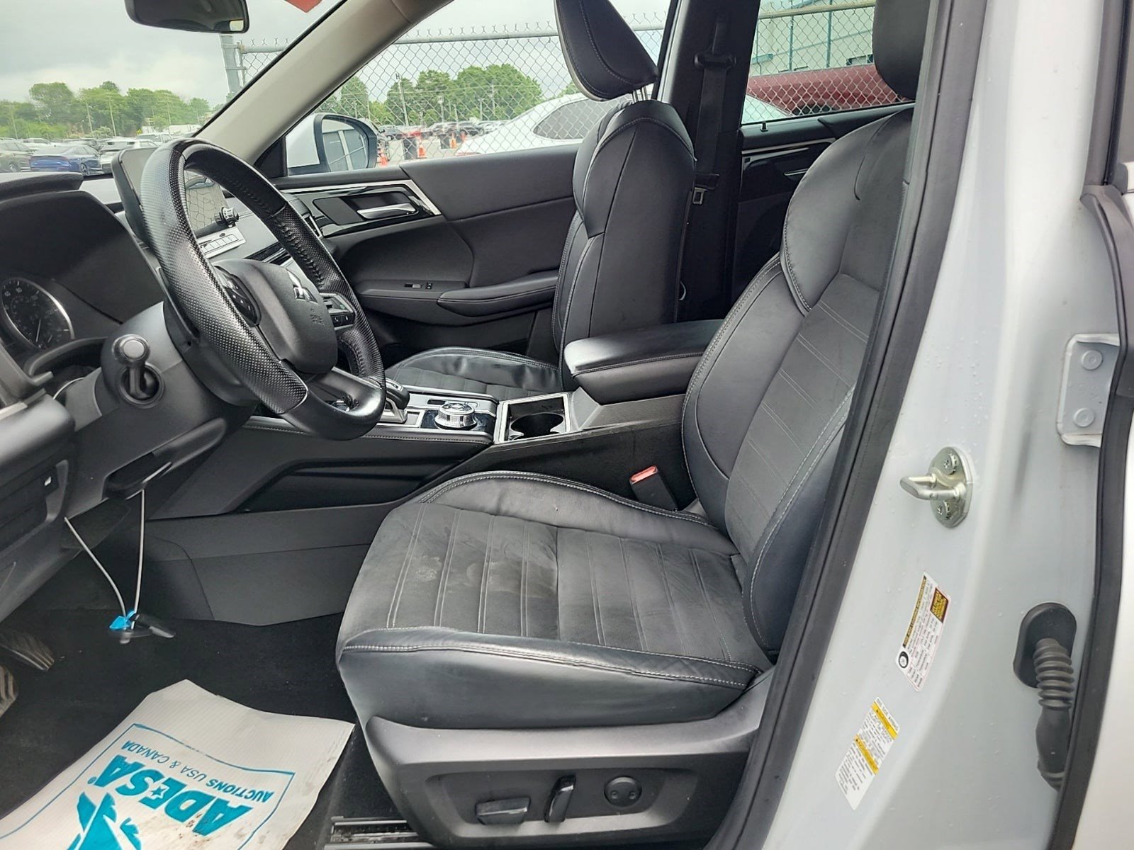 Used 2022 Mitsubishi Outlander SEL Black Edition FWD image 8