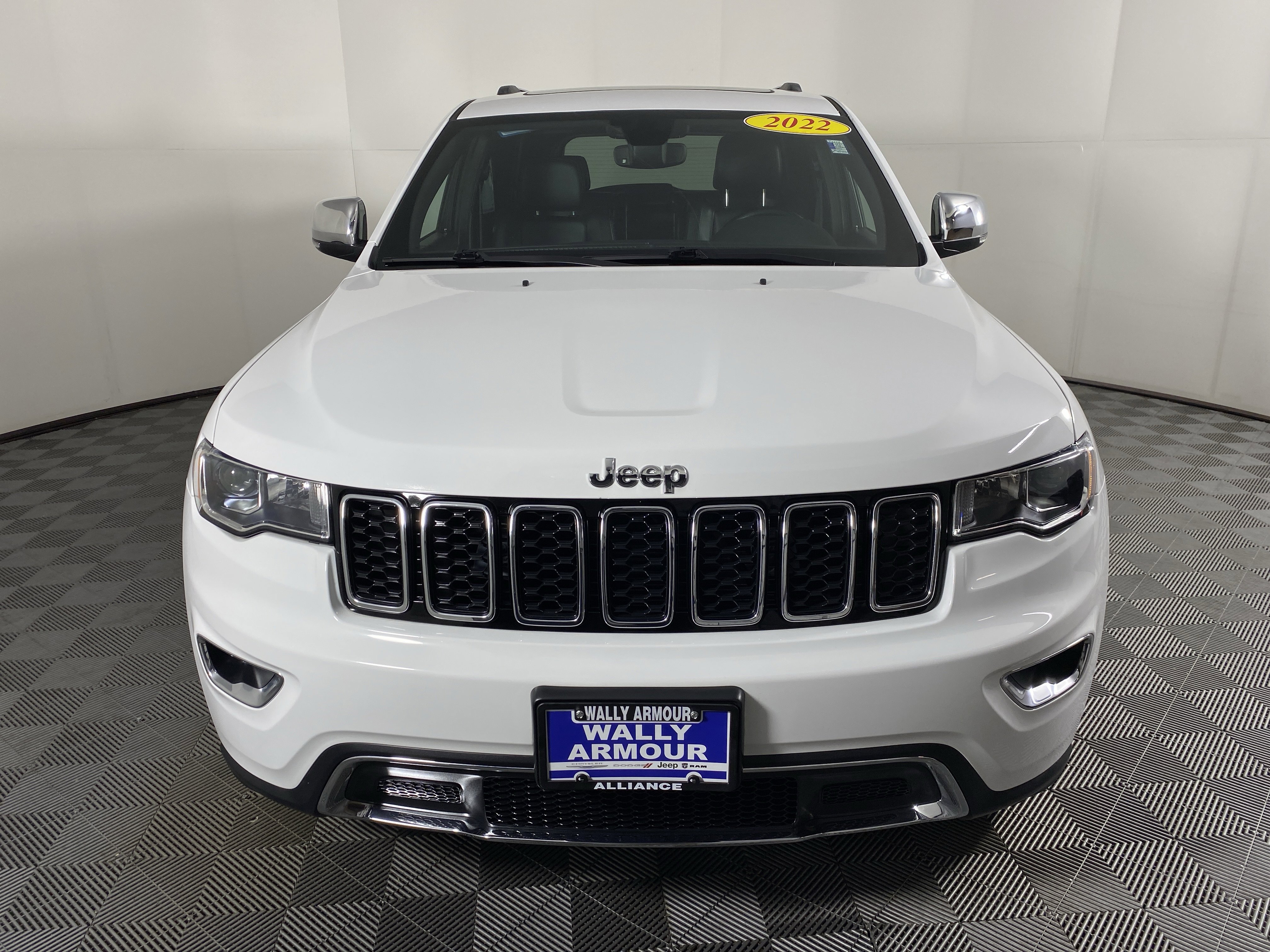 Used 2022 Jeep Grand Cherokee Limited image 14