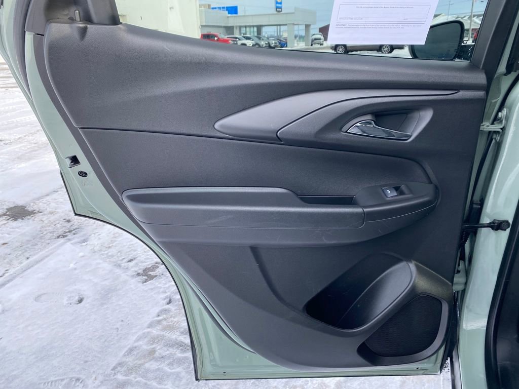 Used 2025 Chevrolet TrailBlazer LT image 16
