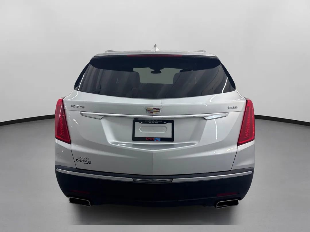 Used 2017 Cadillac XT5 Premium Luxury image 8