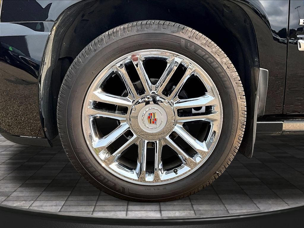 Used 2013 Cadillac Escalade Platinum AWD/4WD image 33