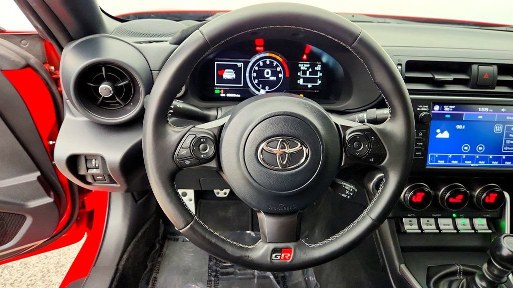 Used 2022 Toyota GR86 Premium RWD image 13
