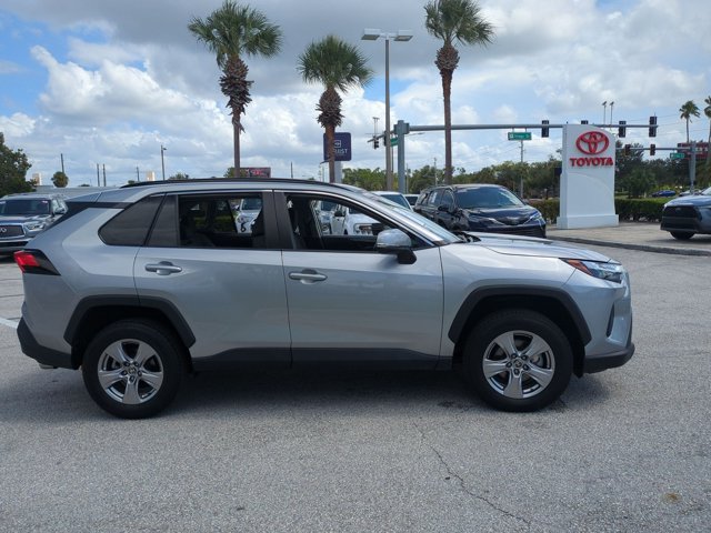 Certified 2022 Toyota RAV4 XLE w/ Convenience Package FWD image 4