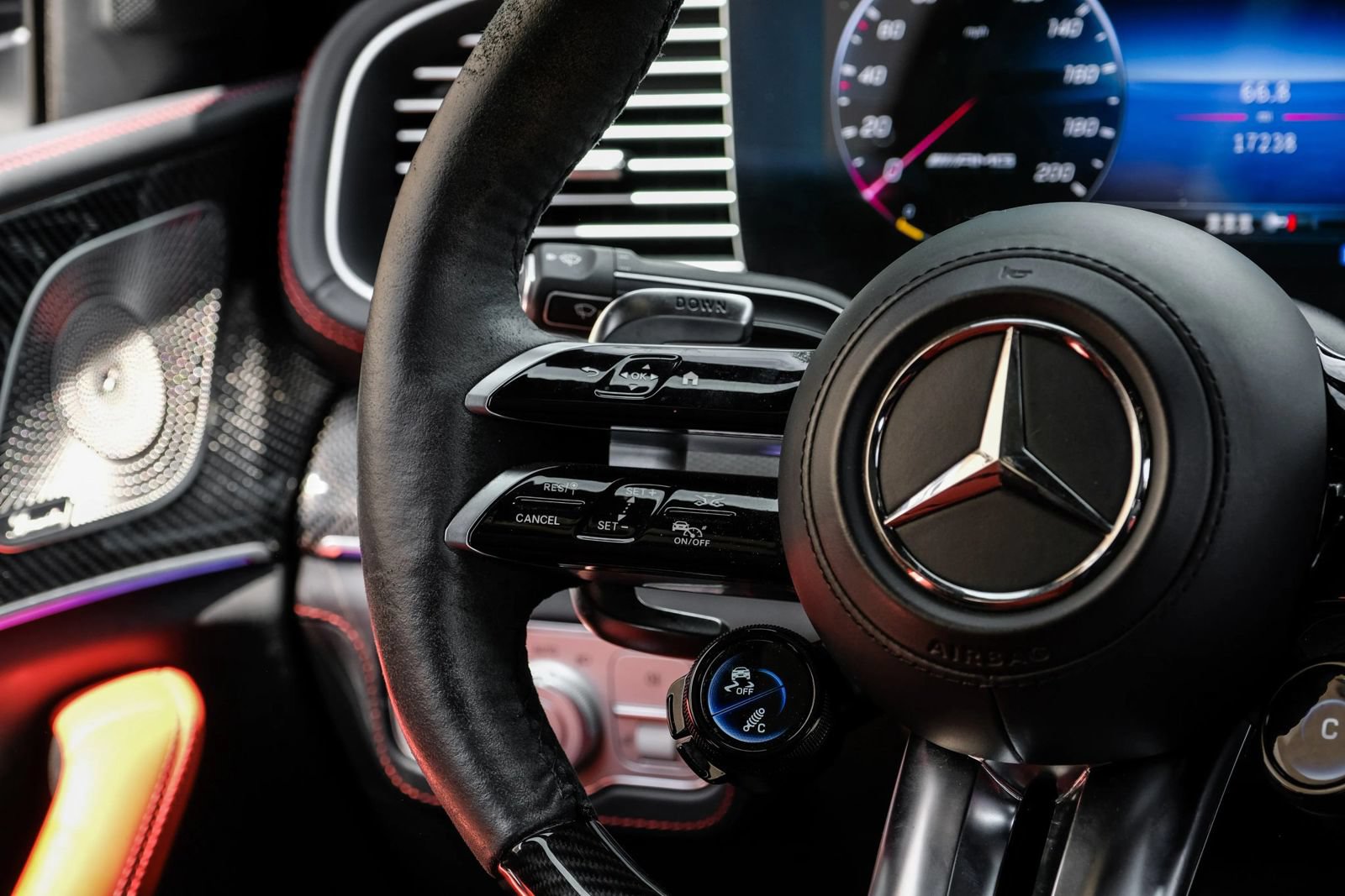 Used 2024 Mercedes-Benz GLE 63 AMG S w/ Driver Assistance Package image 17