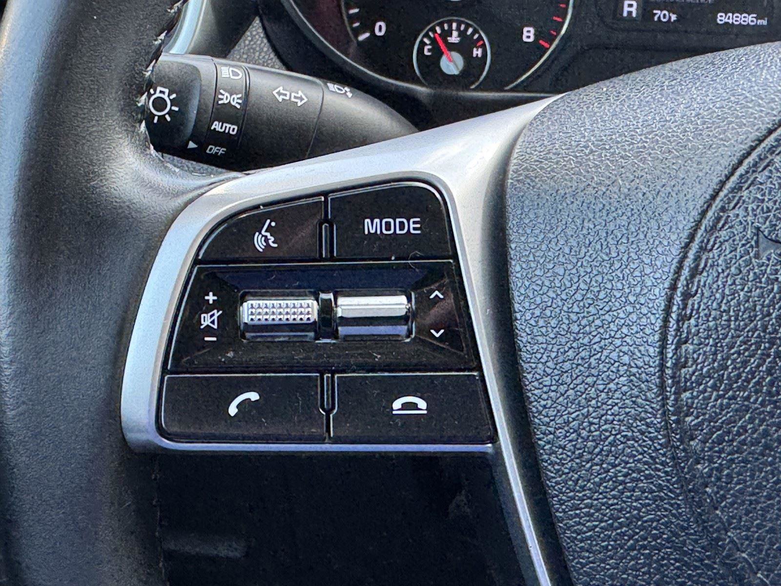 Used 2020 Kia Sorento LX w/ LX I4 Convenience Package FWD image 25