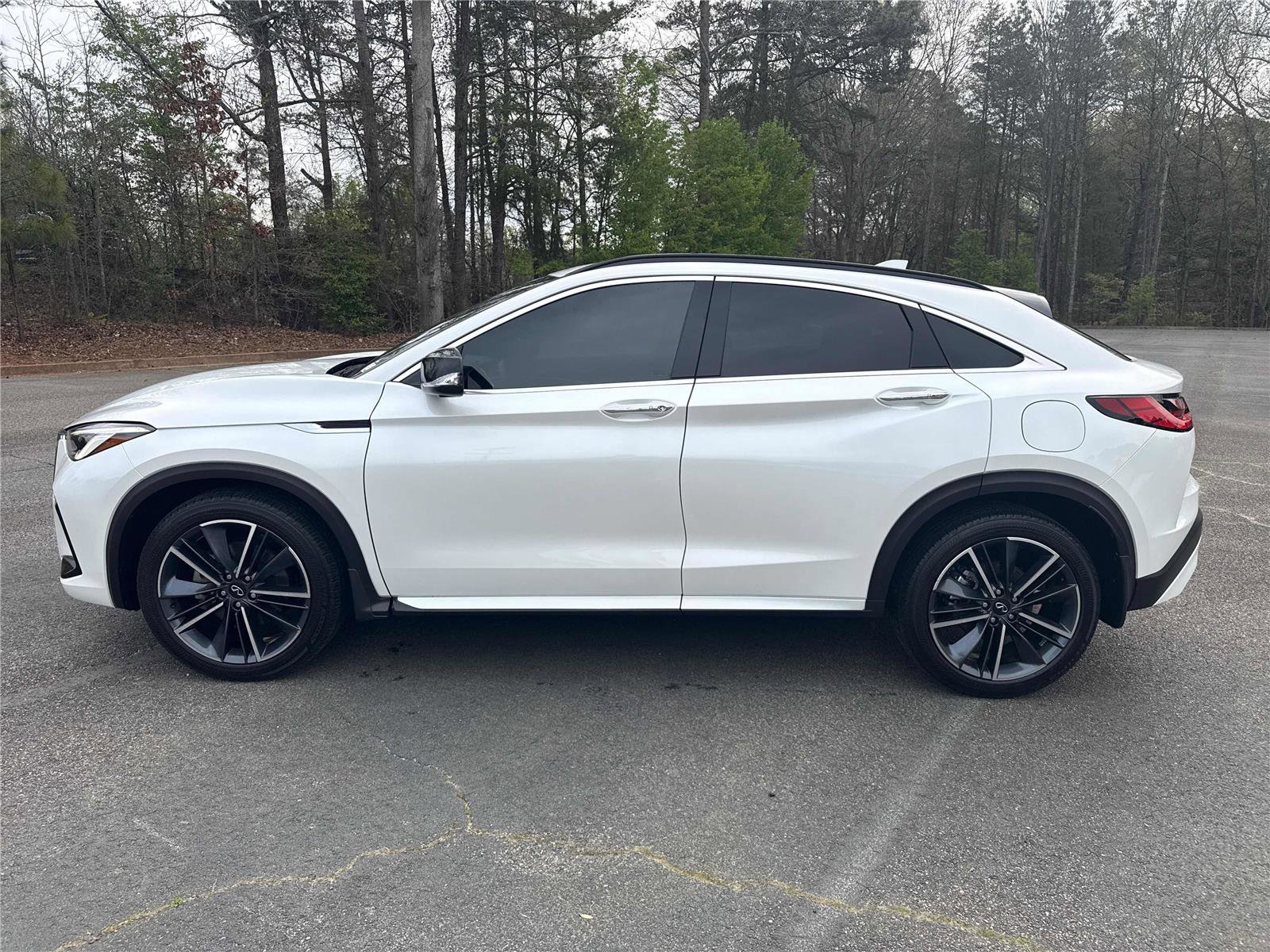 Certified 2025 INFINITI QX55 Essential image 9