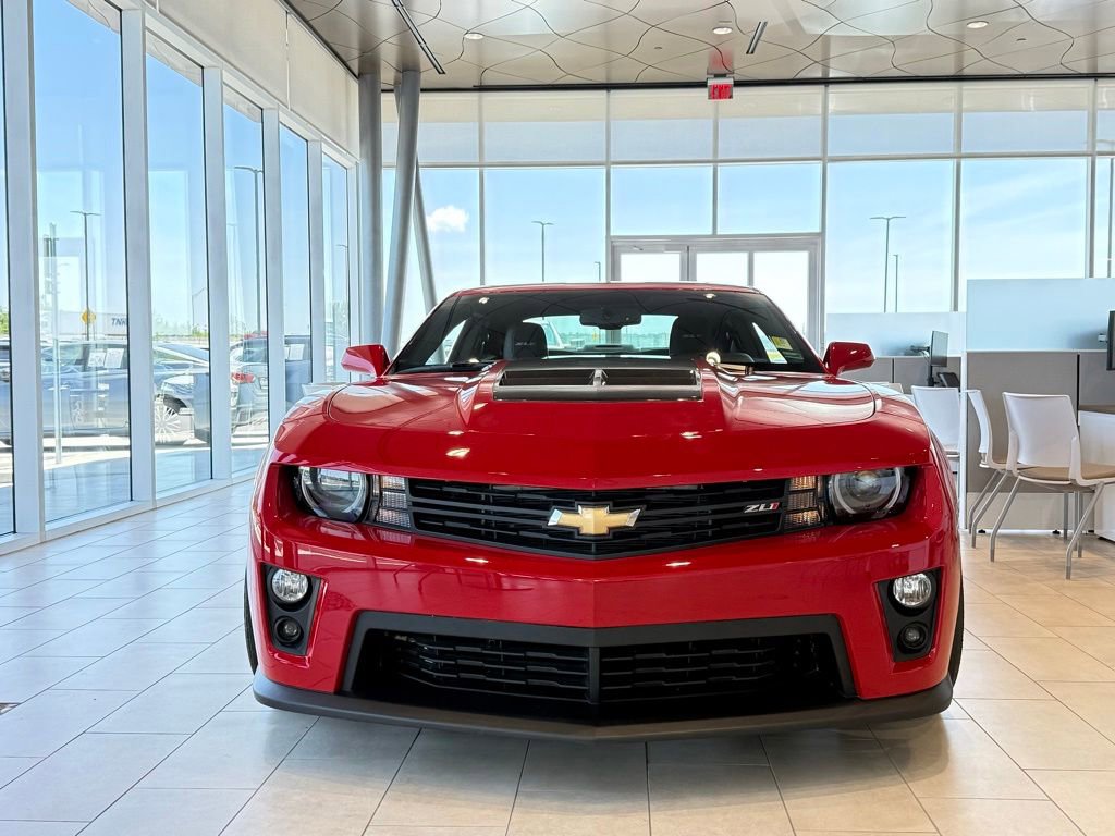 Used 2012 Chevrolet Camaro ZL1 RWD image 2