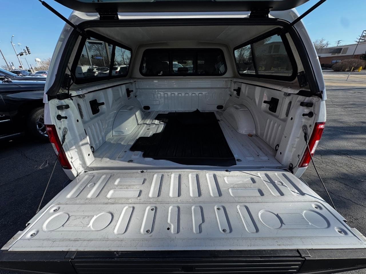 Used 2018 Ford F150 XLT w/ Equipment Group 302A Luxury image 10