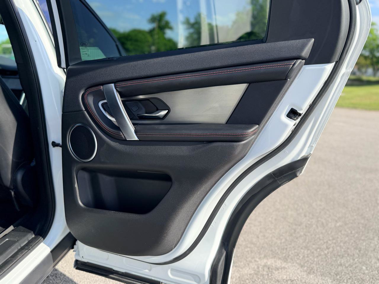 Used 2022 Land Rover Discovery Sport S R-Dynamic AWD/4WD image 19