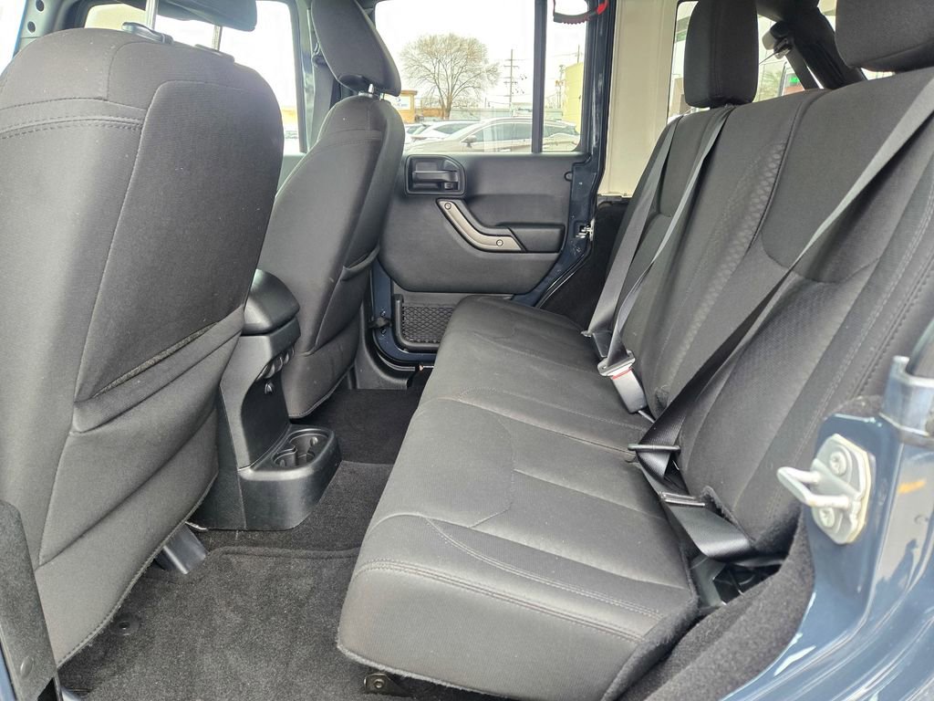 Used 2018 Jeep Wrangler Unlimited Sport S image 26