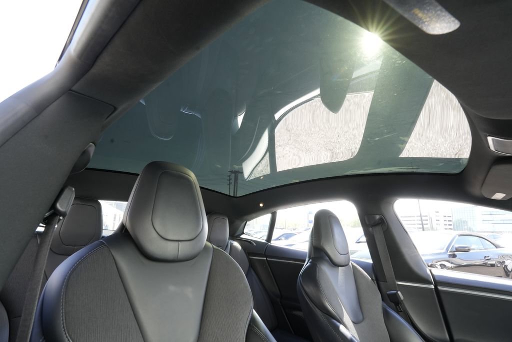 Used 2017 Tesla Model S 75 RWD image 28