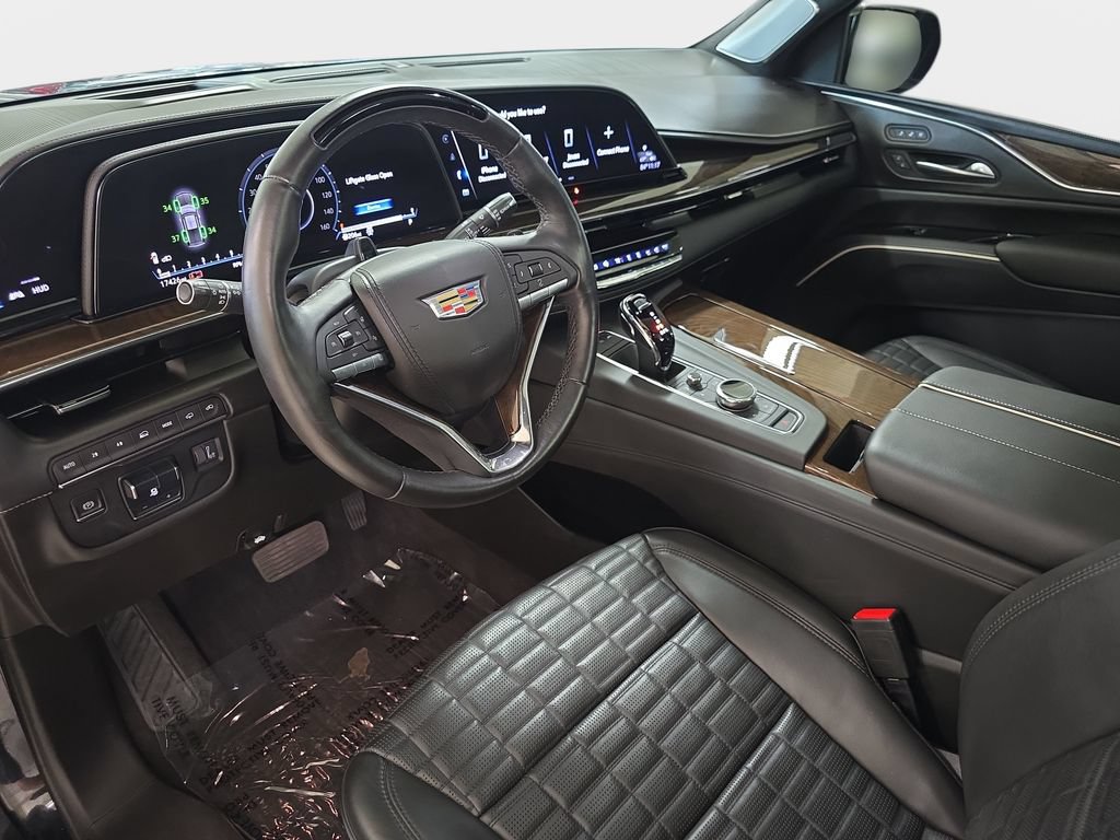 Used 2023 Cadillac Escalade Sport Platinum w/ LPO, ONYX Package AWD/4WD image 19