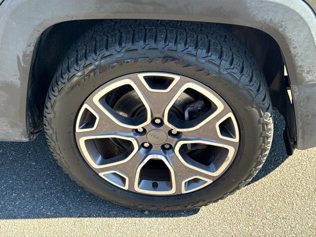 Used 2016 Jeep Renegade Limited FWD image 27