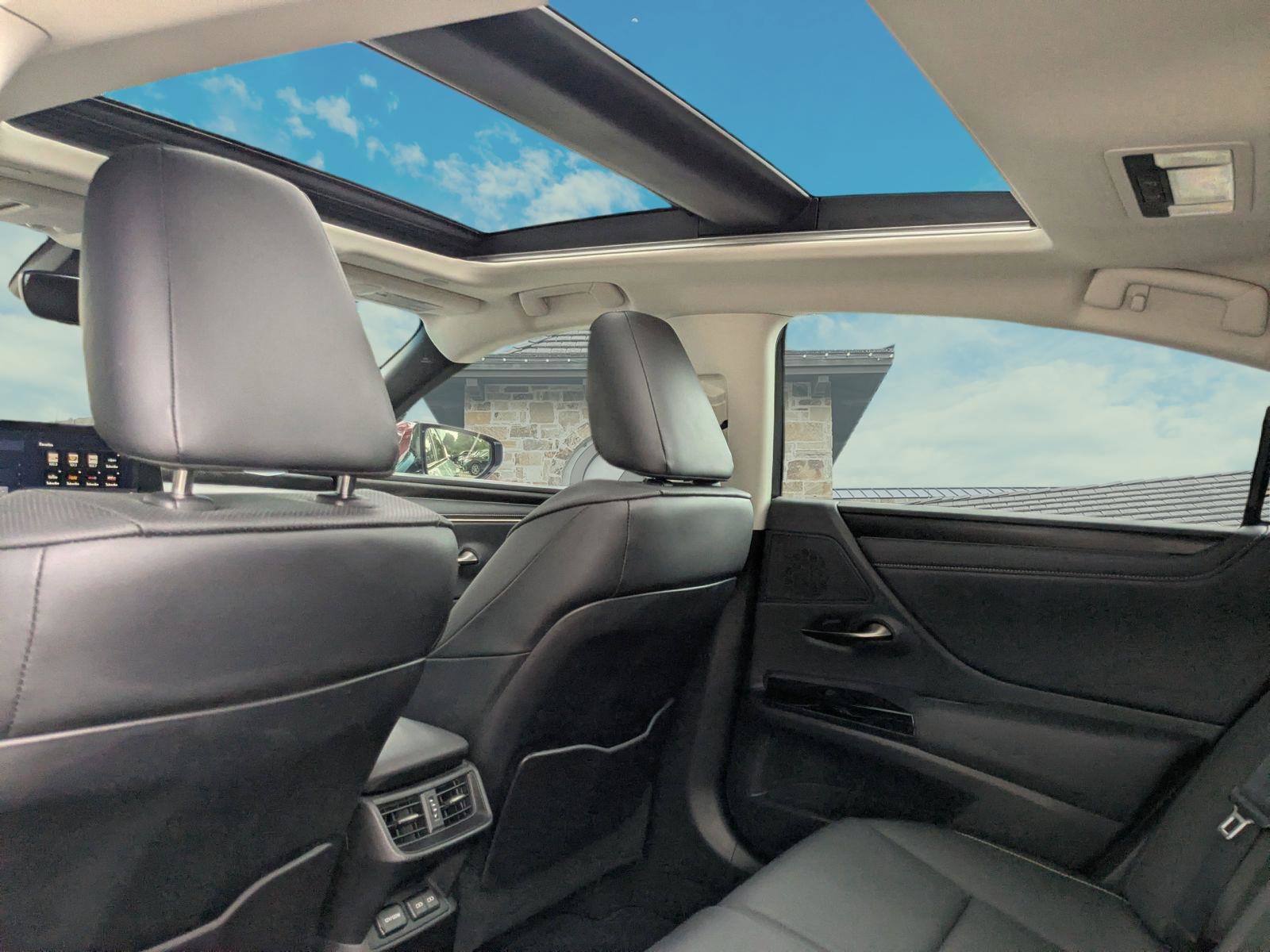 Certified 2023 Lexus ES 350 w/ Premium Package FWD image 16