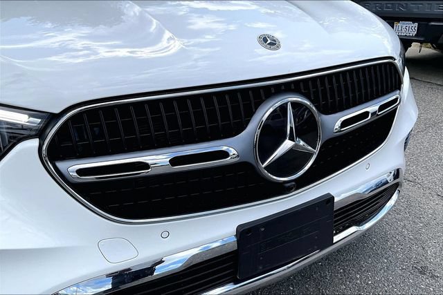 Used 2026 Mercedes-Benz GLC 300 4MATIC image 27