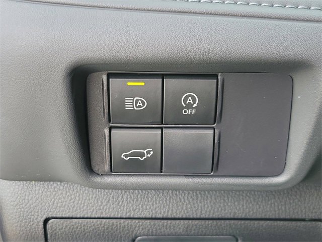 Used 2023 Toyota Highlander LE image 31