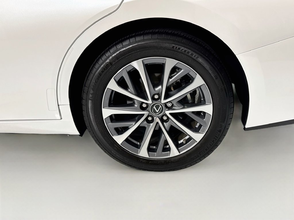Used 2025 Lexus ES 350 w/ Accessory Package (Z2) FWD image 31