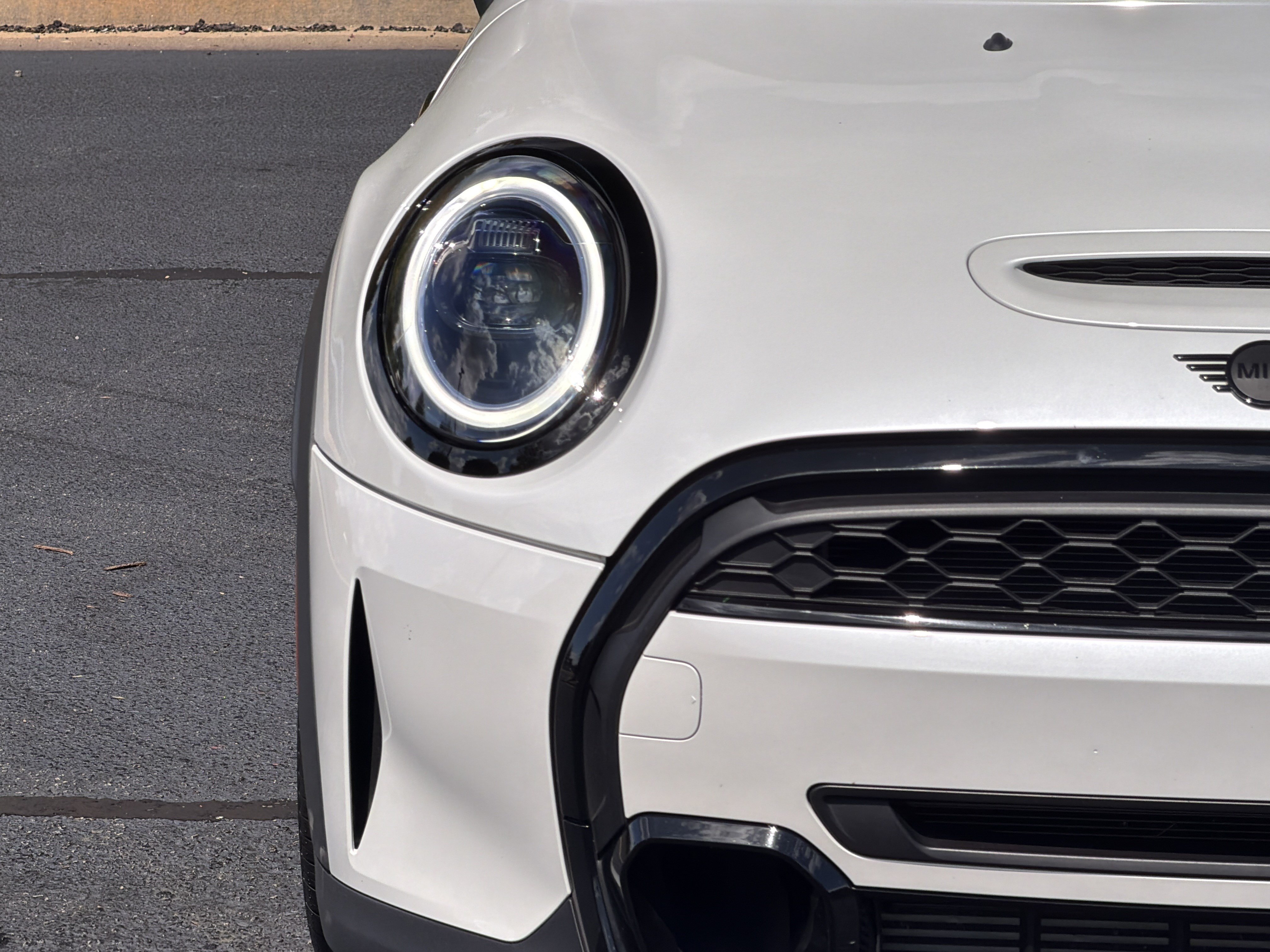 Certified 2024 MINI Cooper S w/ Signature Upholstery Package FWD image 18