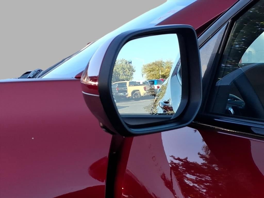 Used 2025 Chevrolet Equinox ACTIV w/ Safety and Technology Package image 31