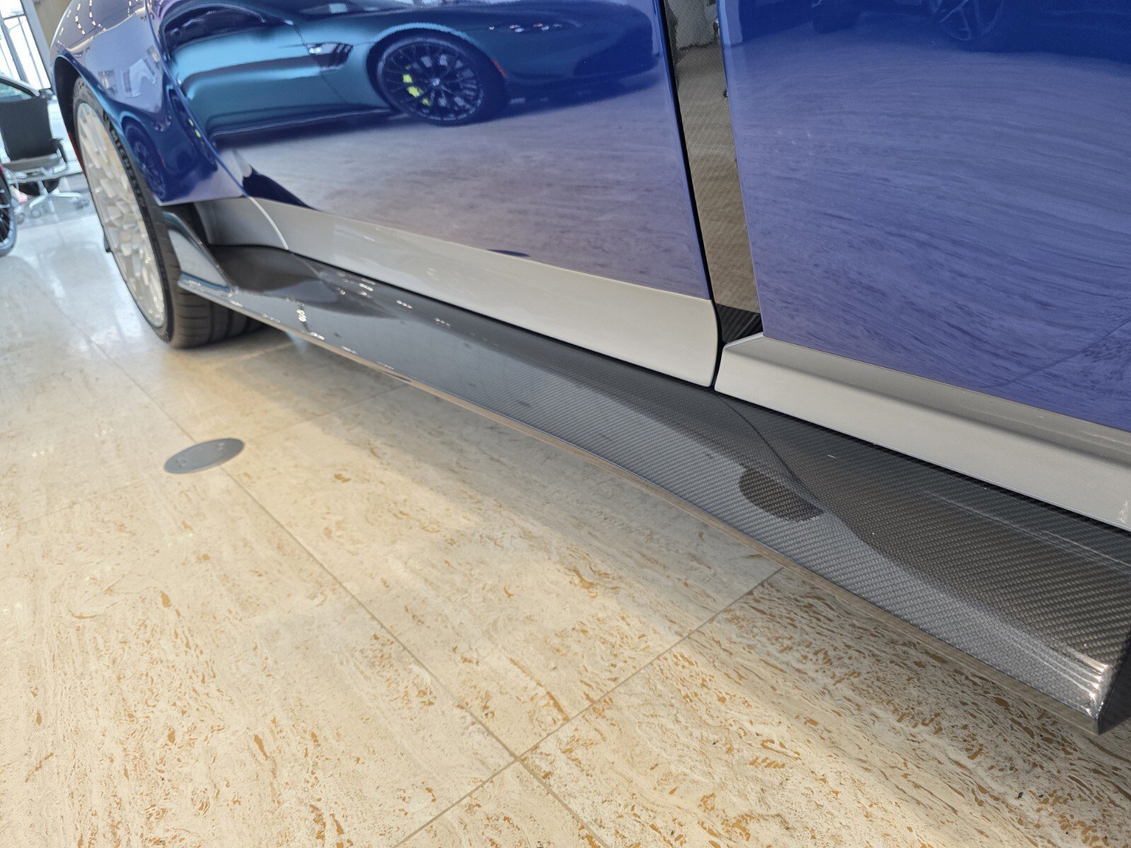 Used 2024 Aston Martin Valour Coupe image 29