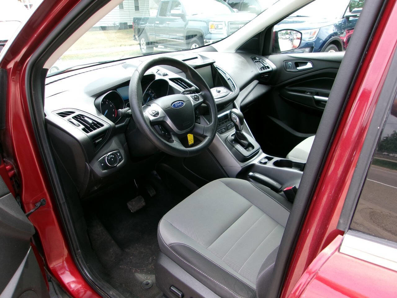 Used 2014 Ford Escape SE w/ Equipment Group 201A image 5