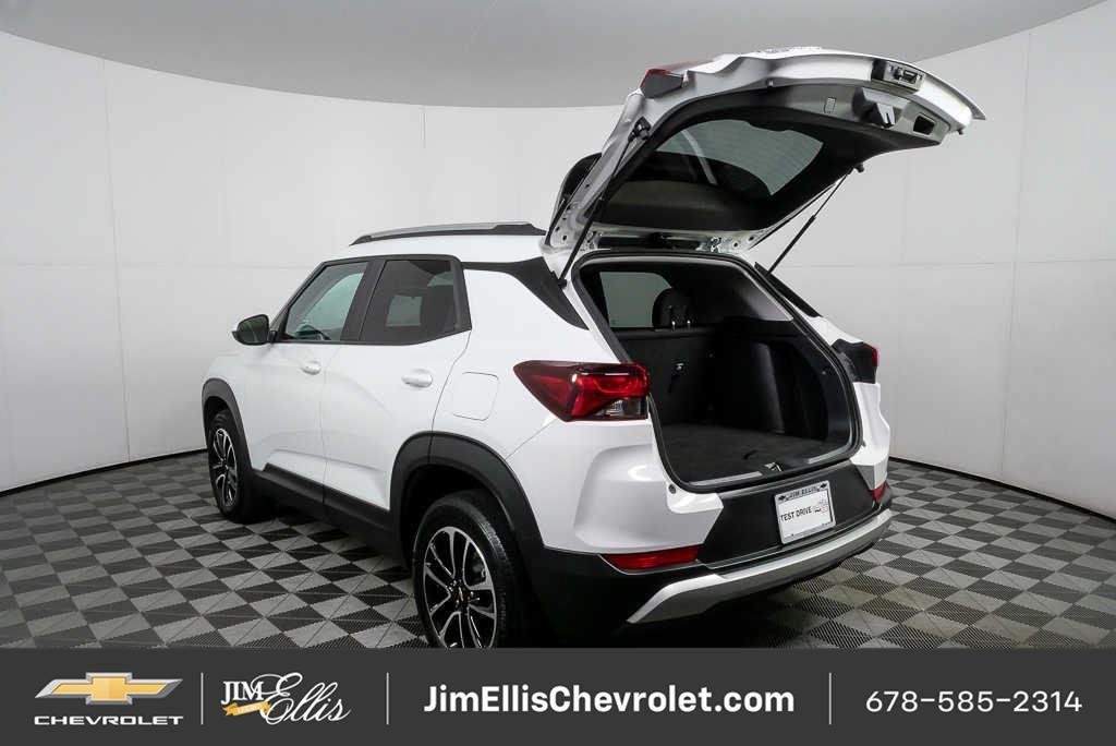 Certified 2025 Chevrolet TrailBlazer LT AWD/4WD image 29