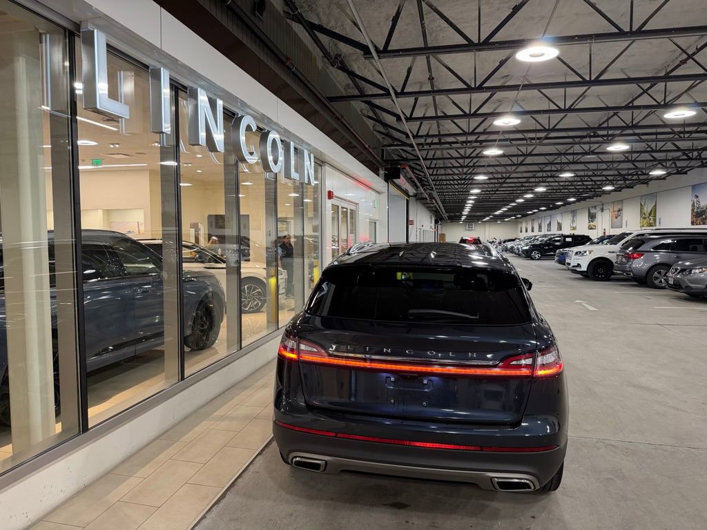 Used 2023 Lincoln Nautilus Reserve AWD/4WD image 14