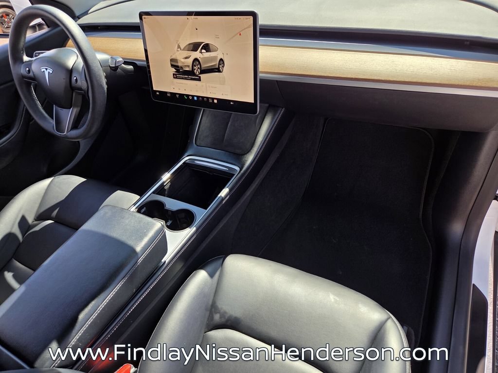 Used 2022 Tesla Model Y Long Range AWD/4WD image 18