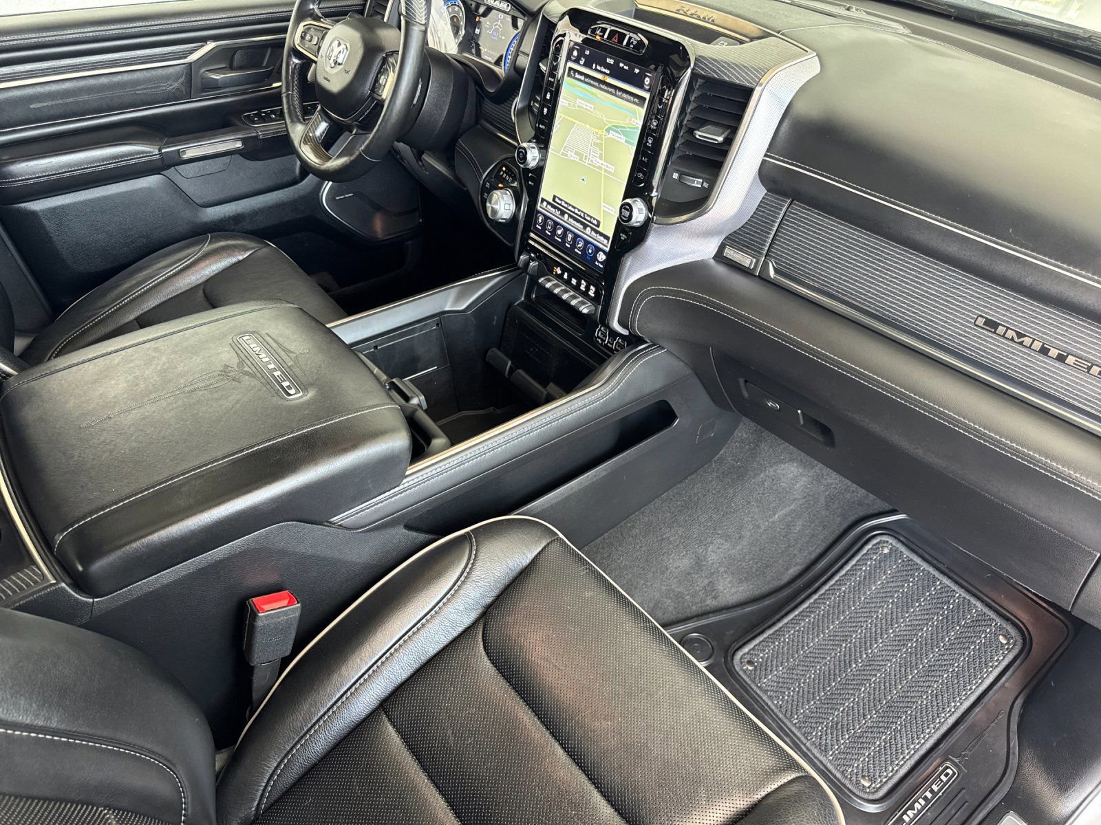 Used 2020 RAM 1500 Limited image 17