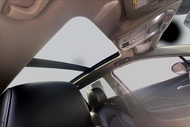 Used 2020 Buick Envision Essence w/ Experience Buick Package image 27