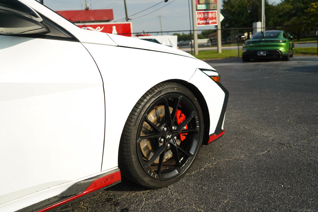 Used 2025 Hyundai Elantra N FWD image 19